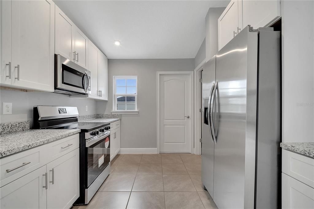 En Venta: $338,900 (4 camas, 2 baños, 1814 Pies cuadrados)