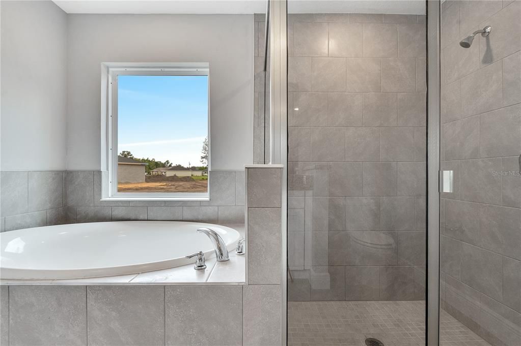 En Venta: $338,900 (4 camas, 2 baños, 1814 Pies cuadrados)