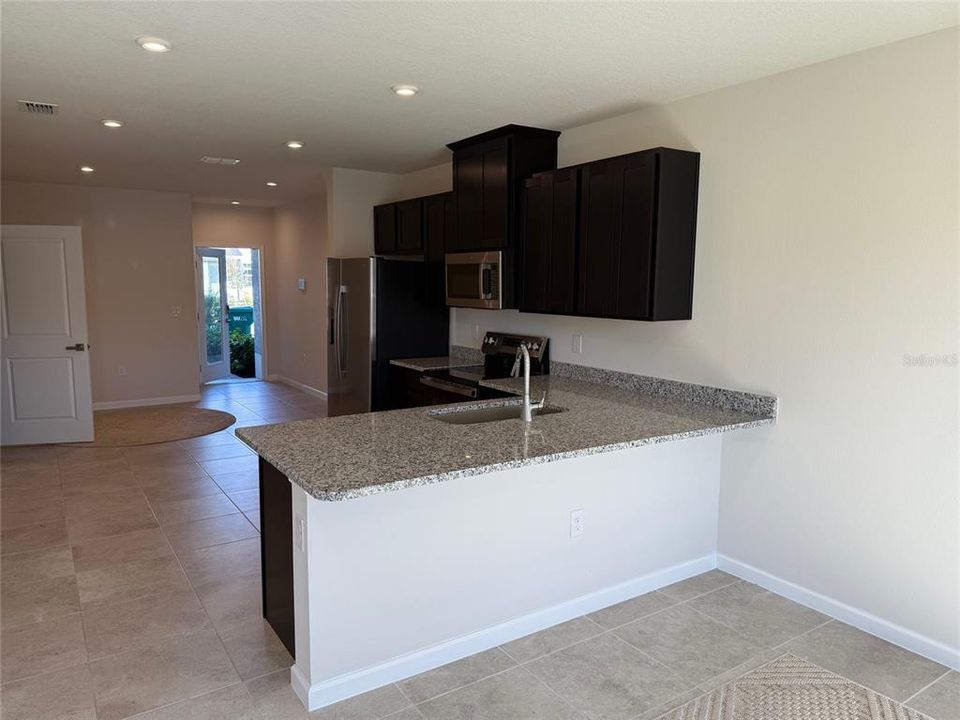 En Venta: $269,000 (3 camas, 2 baños, 1445 Pies cuadrados)