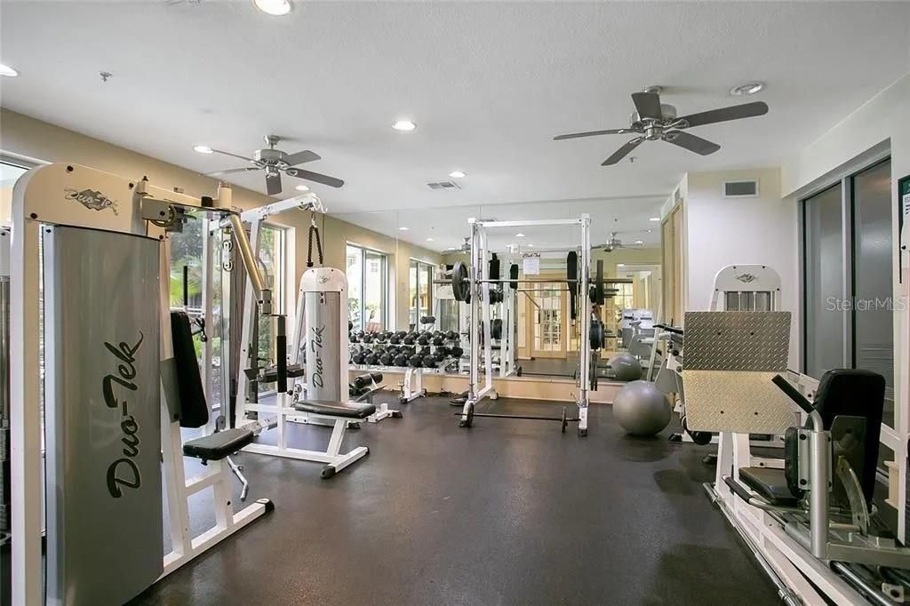 En Renta: $1,950 (2 camas, 2 baños, 1070 Pies cuadrados)