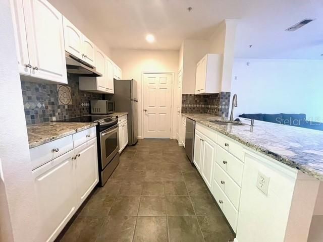 En Renta: $1,950 (2 camas, 2 baños, 1070 Pies cuadrados)