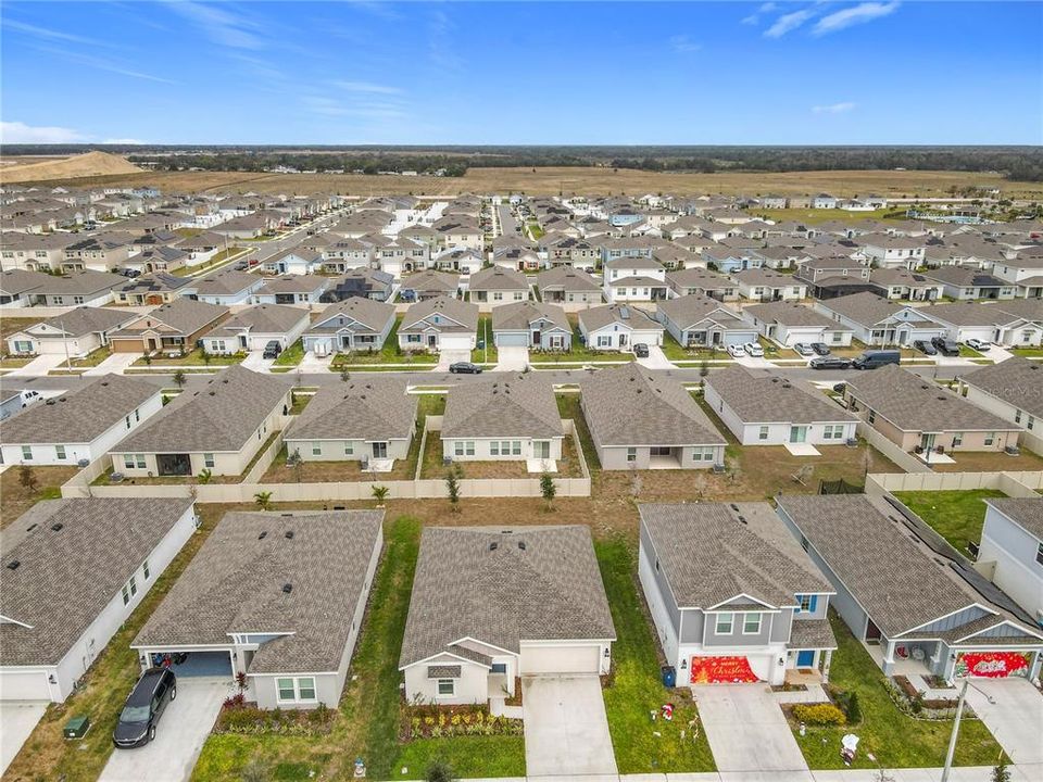 For Rent: $2,000 (3 beds, 2 baths, 1555 Square Feet)