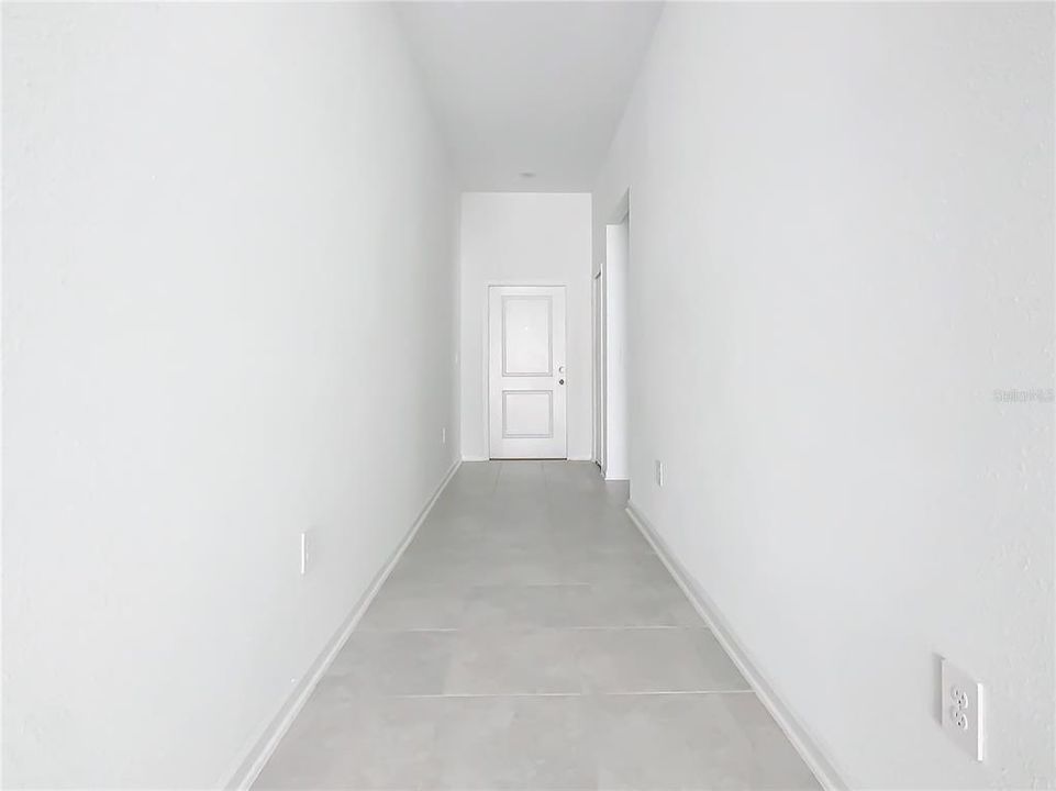 For Rent: $2,000 (3 beds, 2 baths, 1555 Square Feet)