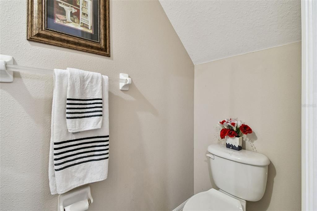 На продажу: $375,000 (2 спален, 2 ванн, 1731 Квадратных фут)