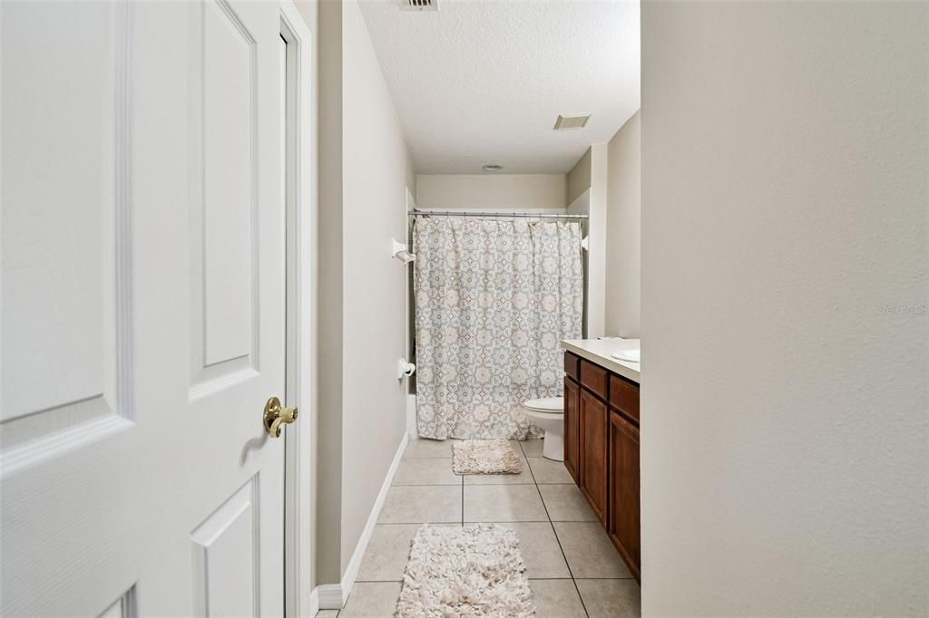 На продажу: $375,000 (2 спален, 2 ванн, 1731 Квадратных фут)