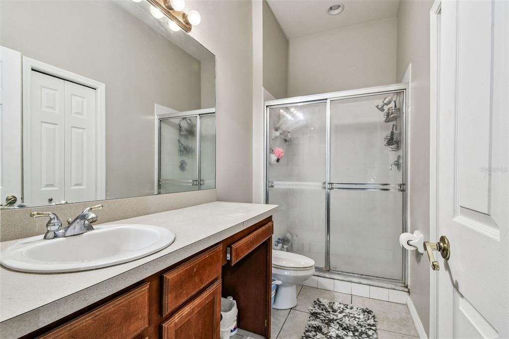 На продажу: $375,000 (2 спален, 2 ванн, 1731 Квадратных фут)