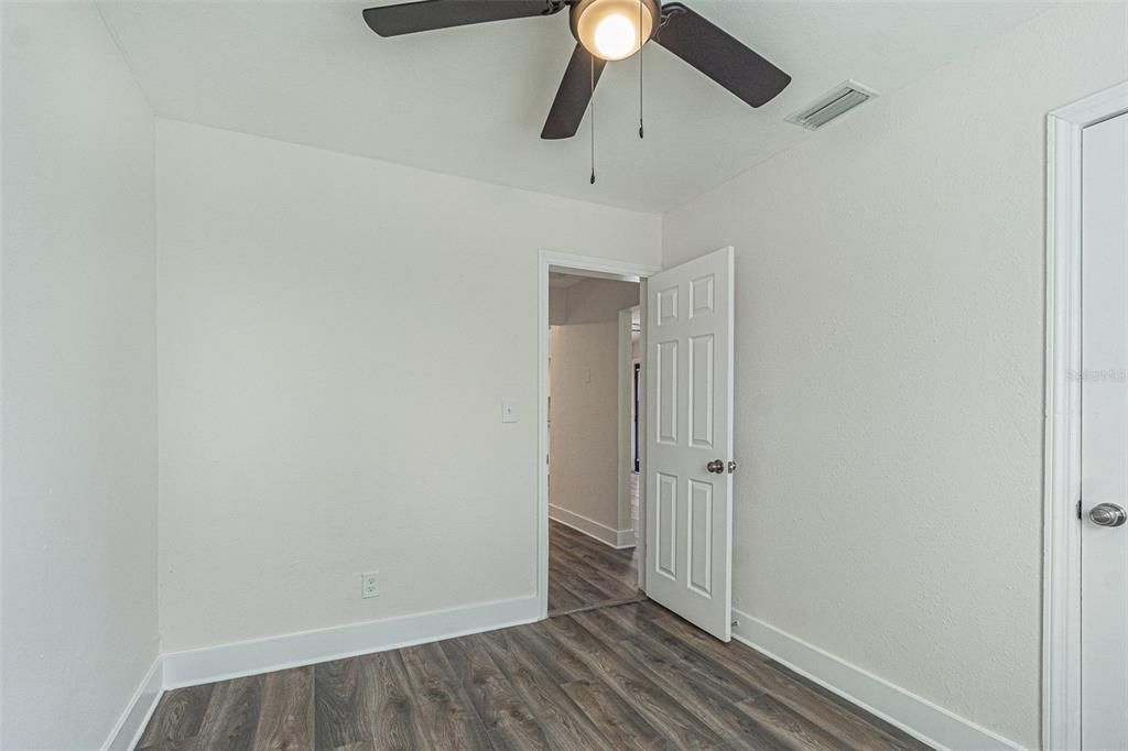 Active With Contract: $2,500 (3 beds, 2 baths, 1020 Square Feet)