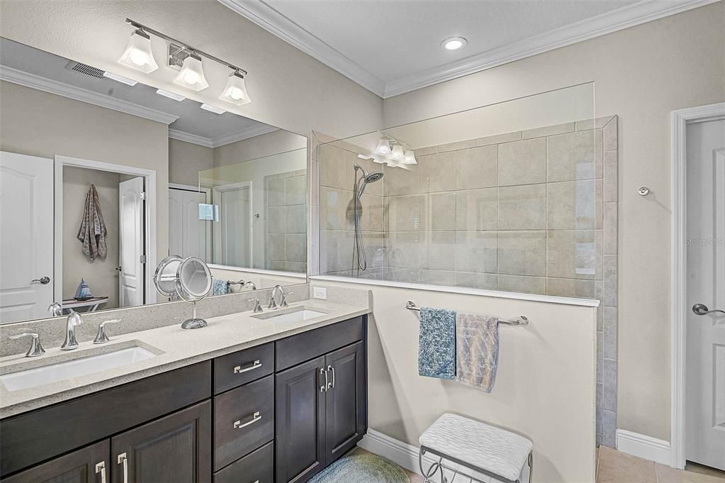 For Sale: $525,000 (3 beds, 2 baths, 2066 Square Feet)