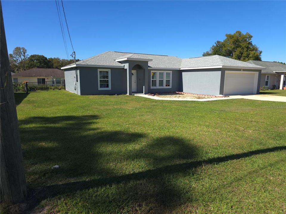 На продажу: $250,000 (3 спален, 2 ванн, 1390 Квадратных фут)