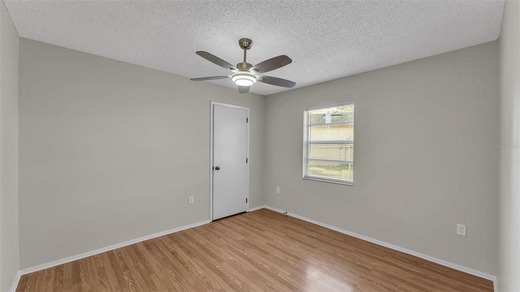 For Sale: $339,000 (4 beds, 2 baths, 1586 Square Feet)