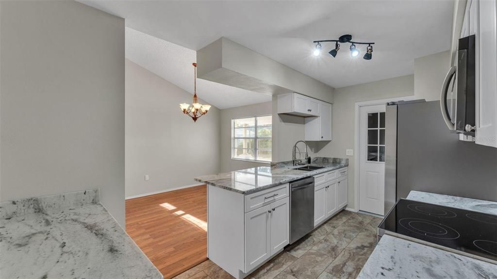 For Sale: $339,000 (4 beds, 2 baths, 1586 Square Feet)