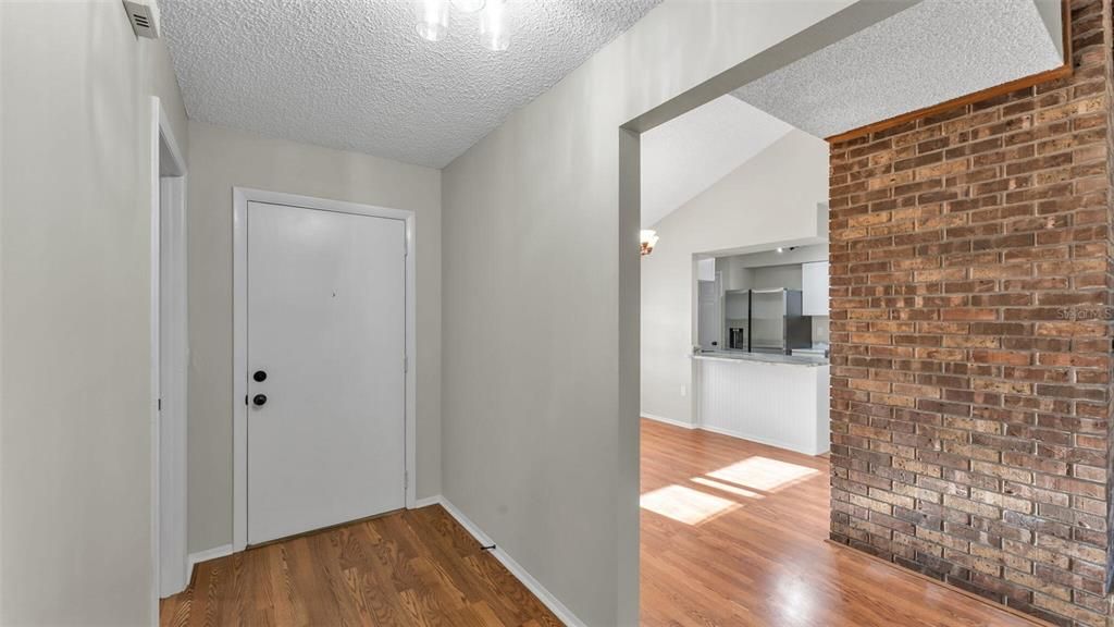 For Sale: $339,000 (4 beds, 2 baths, 1586 Square Feet)