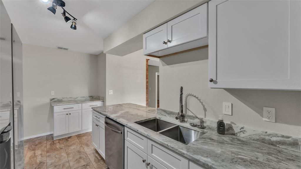 For Sale: $339,000 (4 beds, 2 baths, 1586 Square Feet)