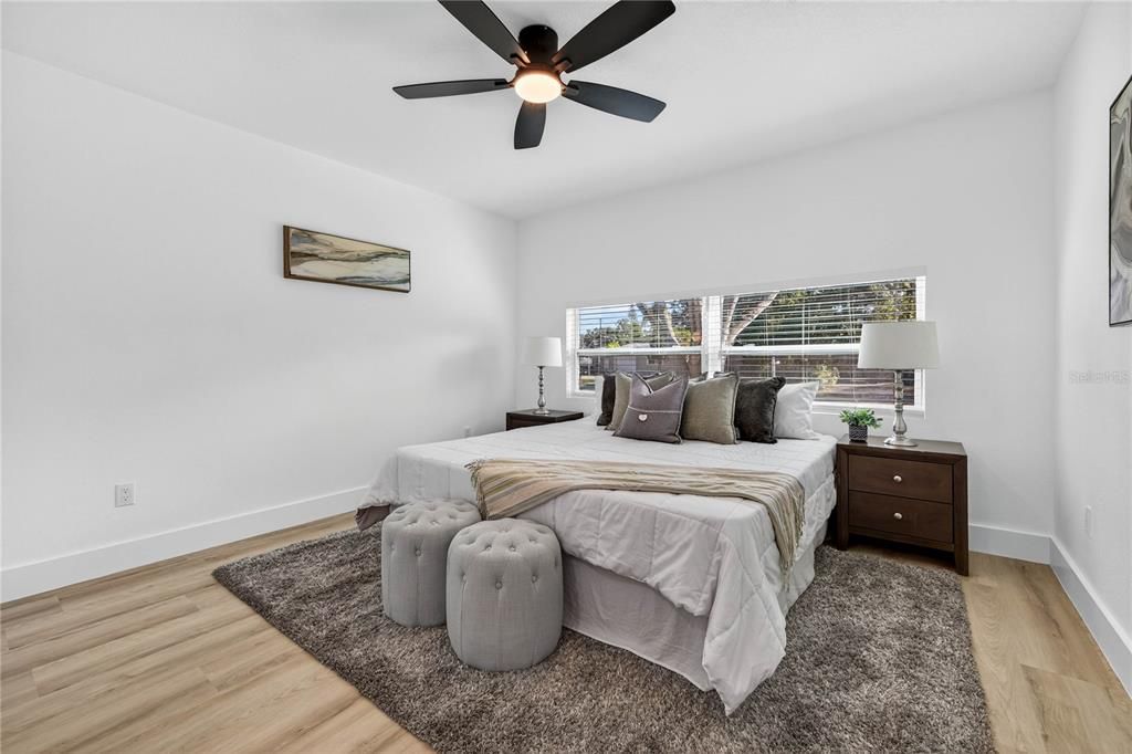 合同活跃: $423,900 (4 贝兹, 2 浴室, 1502 平方英尺)