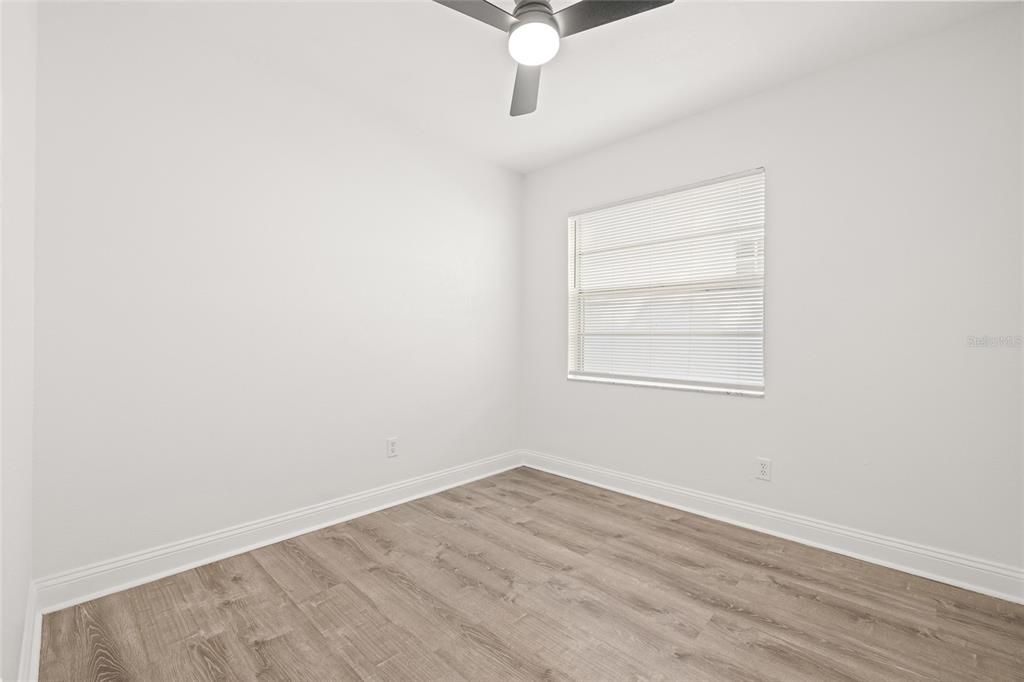 Active With Contract: $359,900 (4 beds, 2 baths, 1136 Square Feet)