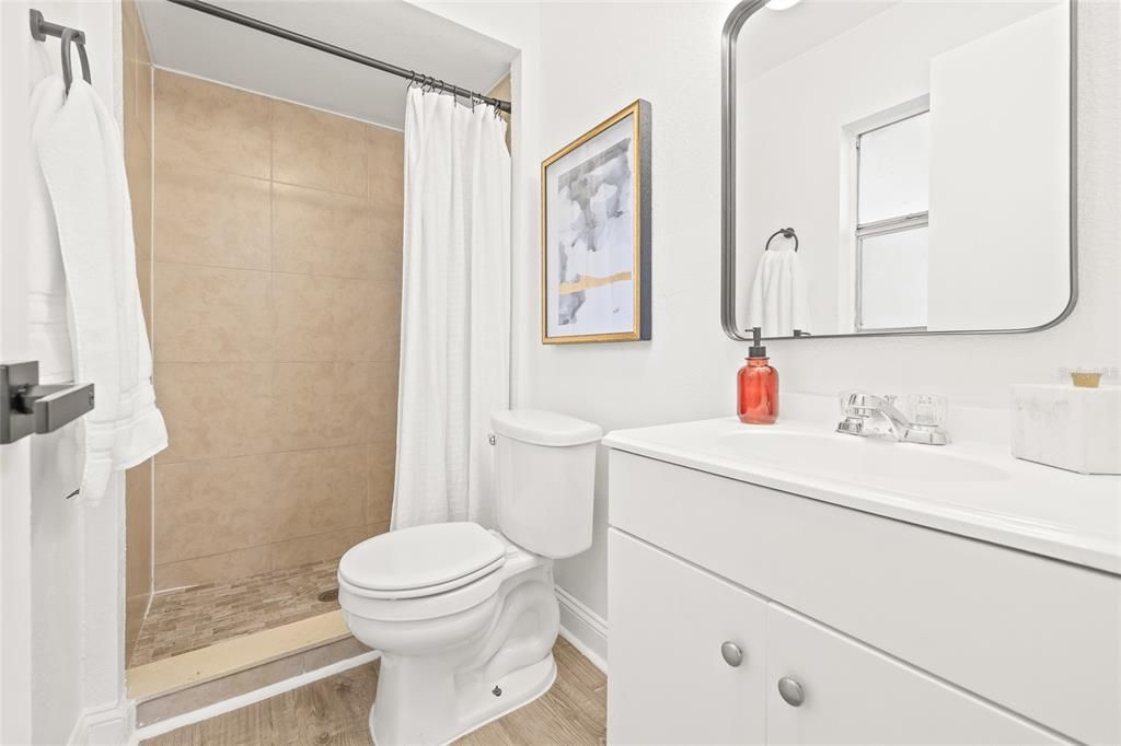 Active With Contract: $359,900 (4 beds, 2 baths, 1136 Square Feet)