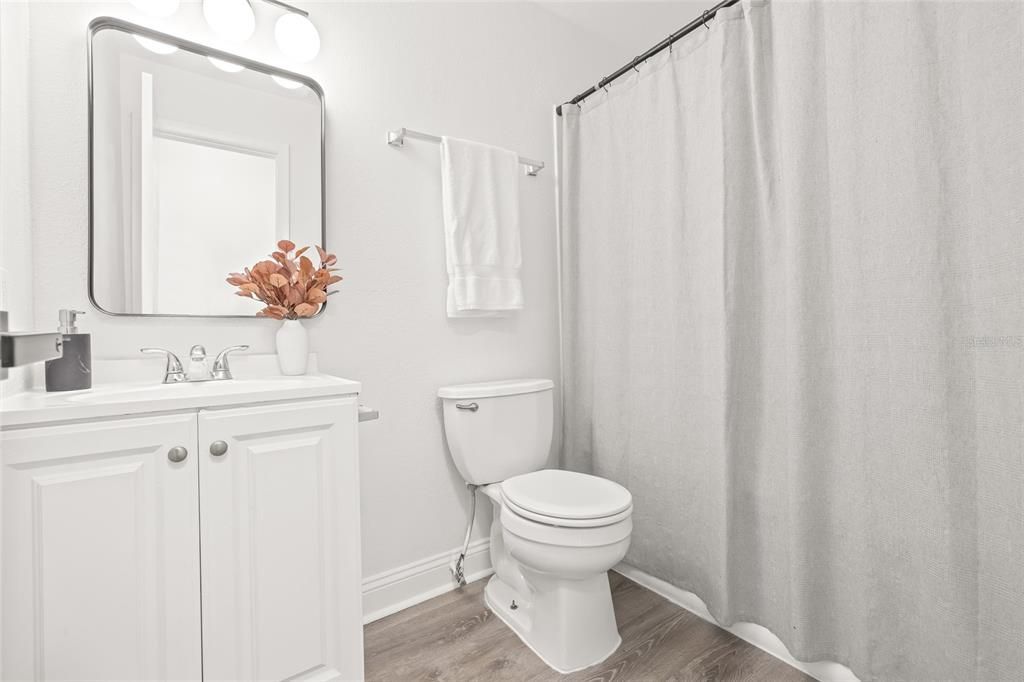 Active With Contract: $359,900 (4 beds, 2 baths, 1136 Square Feet)