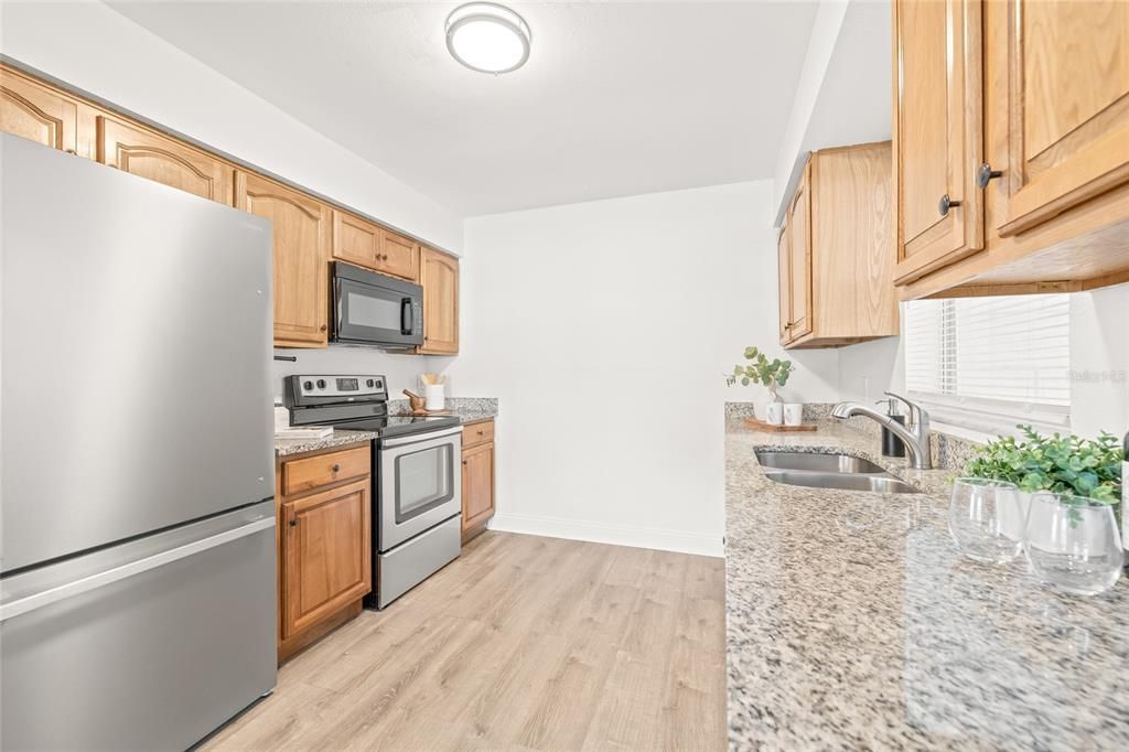 Active With Contract: $359,900 (4 beds, 2 baths, 1136 Square Feet)