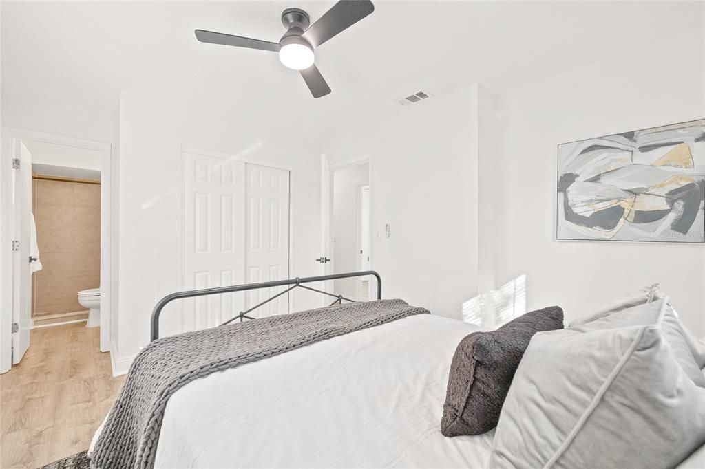 Active With Contract: $359,900 (4 beds, 2 baths, 1136 Square Feet)