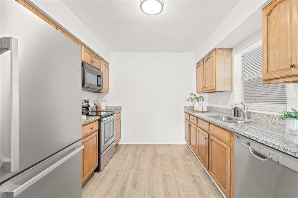 Active With Contract: $359,900 (4 beds, 2 baths, 1136 Square Feet)