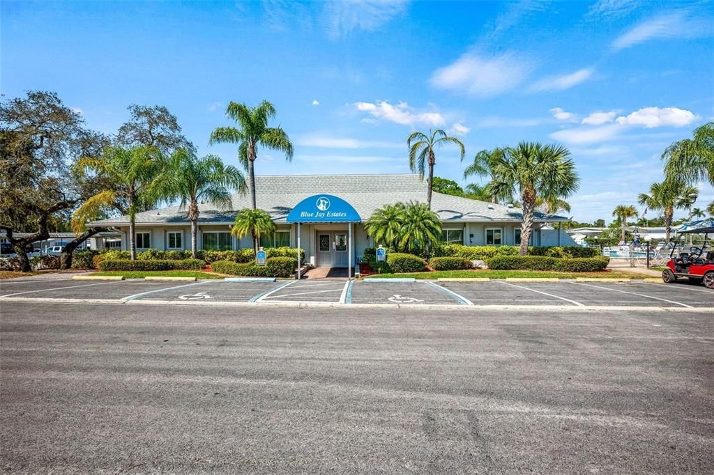 Под контрактом: $105,000 (2 спален, 2 ванн, 864 Квадратных фут)