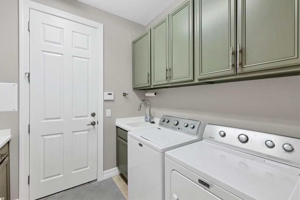 На продажу: $725,000 (3 спален, 3 ванн, 2489 Квадратных фут)