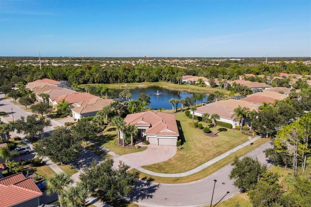 На продажу: $725,000 (3 спален, 3 ванн, 2489 Квадратных фут)