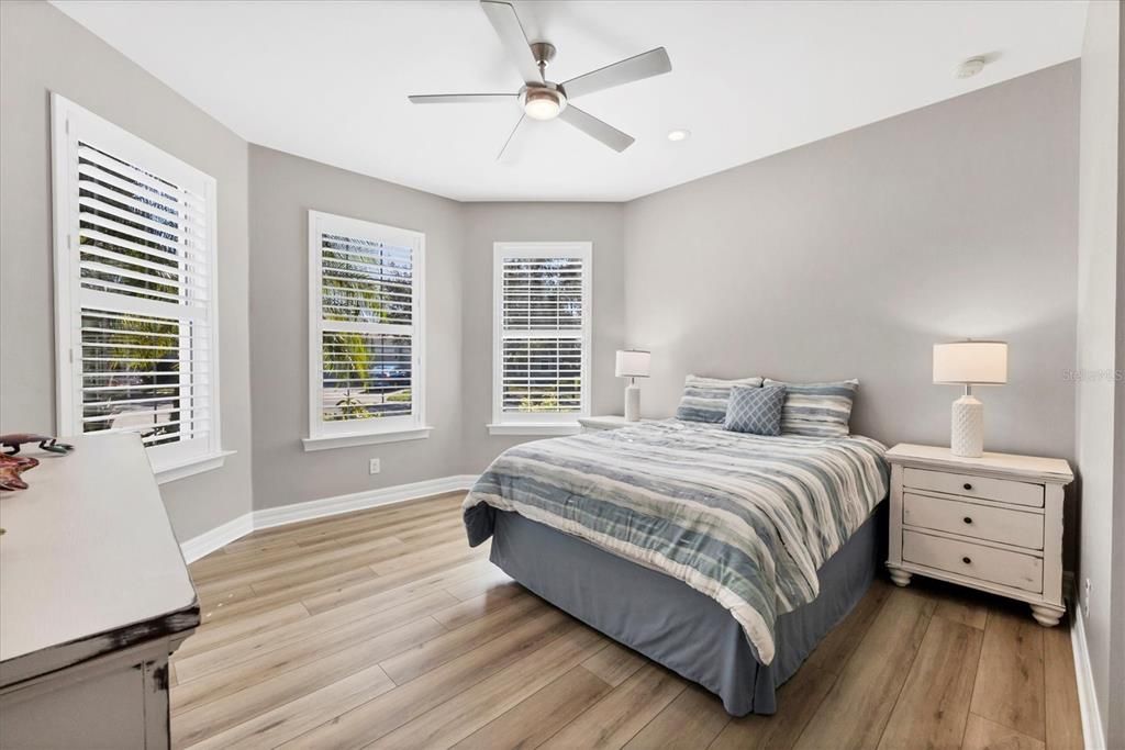 На продажу: $725,000 (3 спален, 3 ванн, 2489 Квадратных фут)