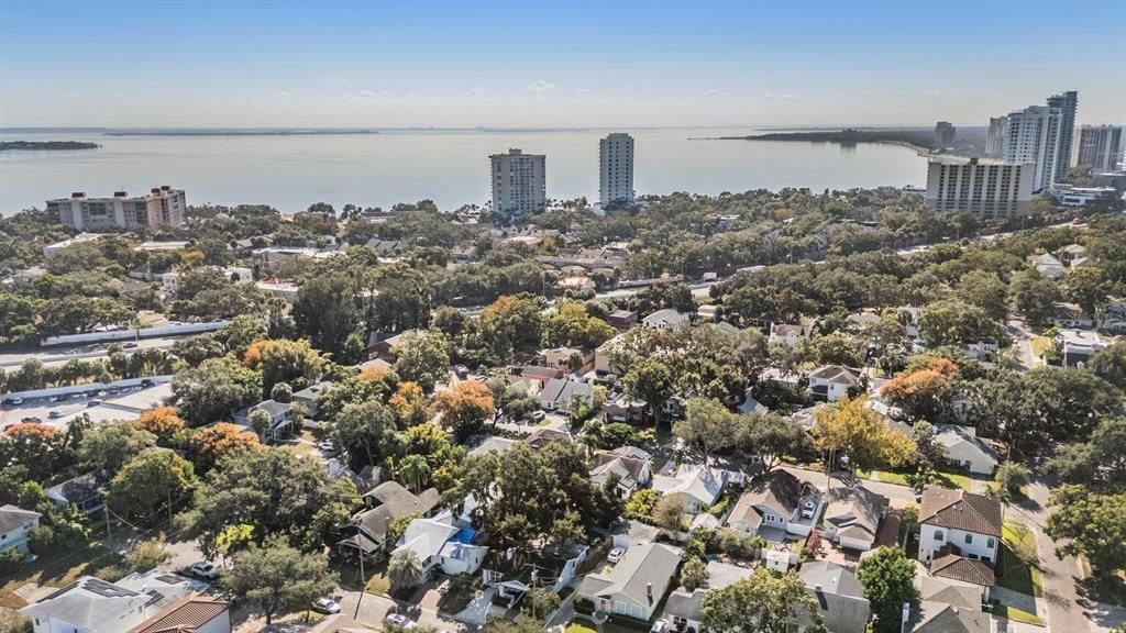 En Venta: $895,000 (3 camas, 2 baños, 1388 Pies cuadrados)