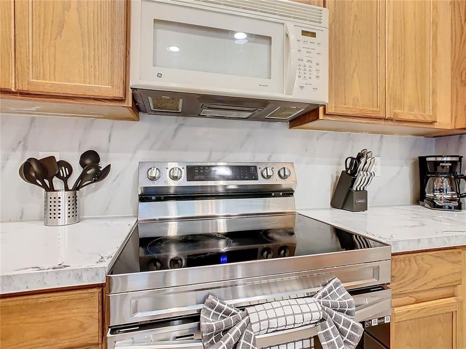 出租: $1,900 (4 贝兹, 3 浴室, 1866 平方英尺)