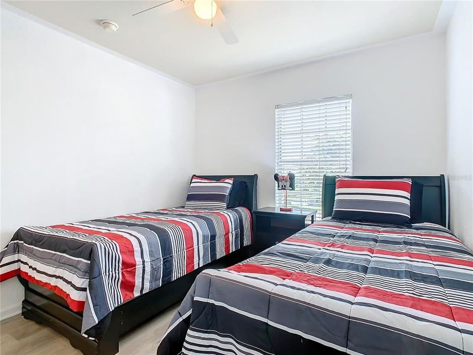 出租: $1,900 (4 贝兹, 3 浴室, 1866 平方英尺)