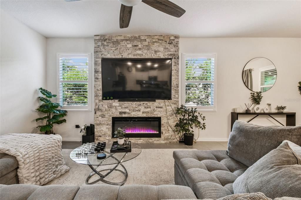 待售: $399,000 (2 贝兹, 2 浴室, 1822 平方英尺)