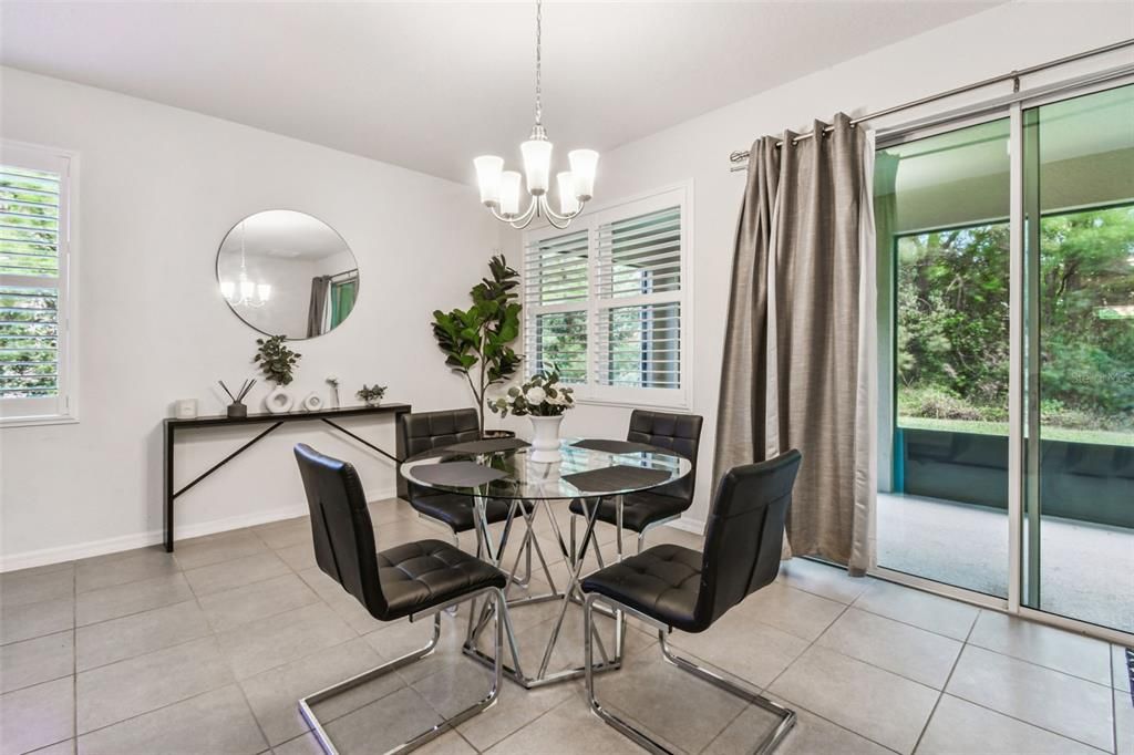 待售: $399,000 (2 贝兹, 2 浴室, 1822 平方英尺)