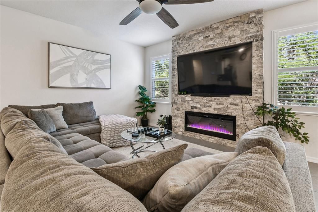 待售: $399,000 (2 贝兹, 2 浴室, 1822 平方英尺)