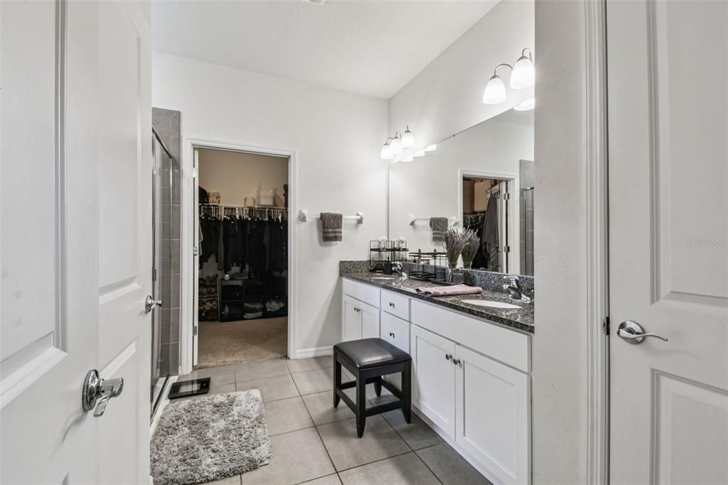 待售: $399,000 (2 贝兹, 2 浴室, 1822 平方英尺)