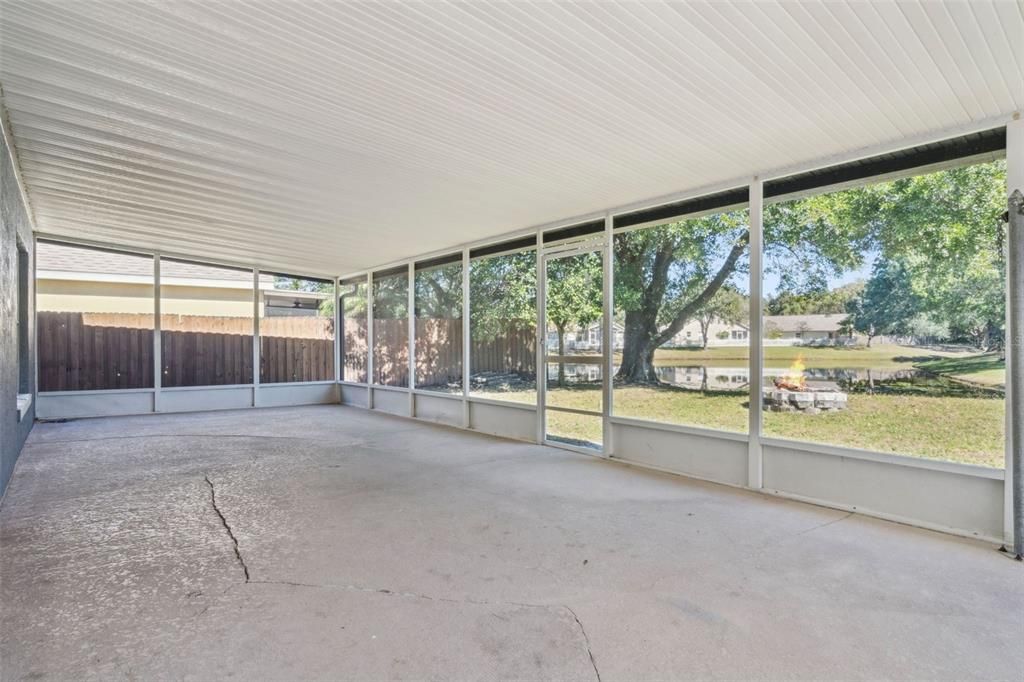 For Sale: $429,999 (4 beds, 2 baths, 1938 Square Feet)