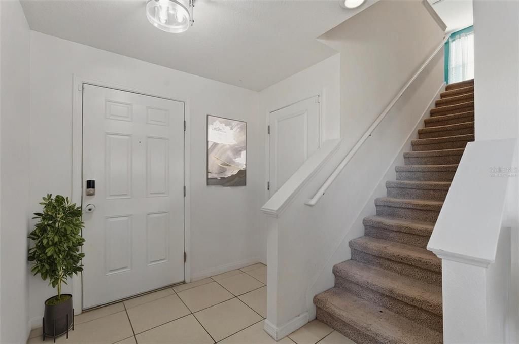 На продажу: $350,000 (4 спален, 2 ванн, 2260 Квадратных фут)