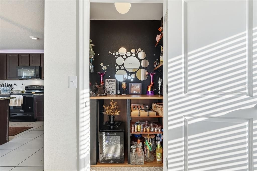 На продажу: $350,000 (4 спален, 2 ванн, 2260 Квадратных фут)