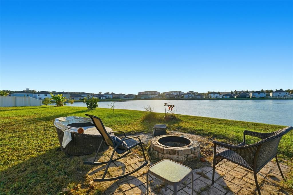 На продажу: $350,000 (4 спален, 2 ванн, 2260 Квадратных фут)