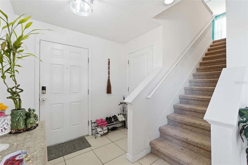 На продажу: $350,000 (4 спален, 2 ванн, 2260 Квадратных фут)