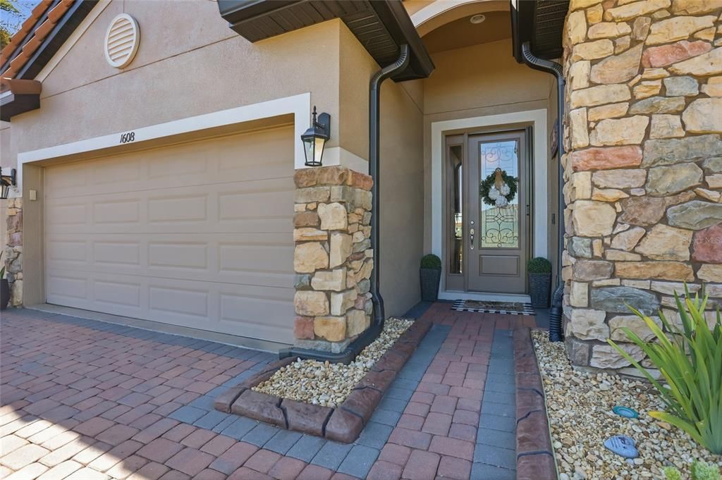 For Sale: $625,000 (4 beds, 3 baths, 2380 Square Feet)