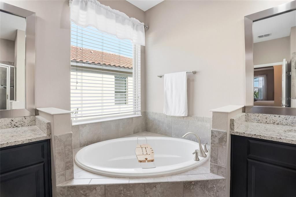 For Sale: $625,000 (4 beds, 3 baths, 2380 Square Feet)