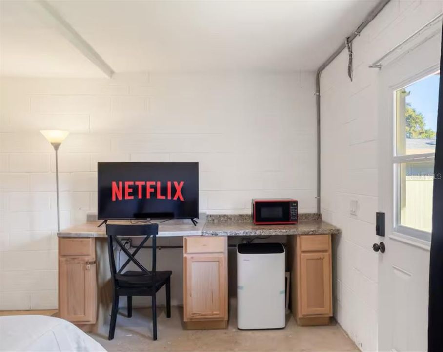 待售: $380,000 (2 贝兹, 2 浴室, 1347 平方英尺)