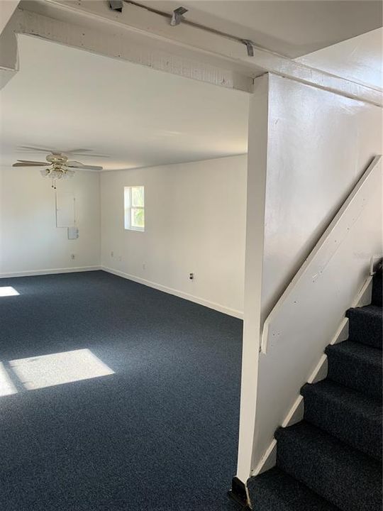 En Venta: $449,999 (4 camas, 3 baños, 2704 Pies cuadrados)