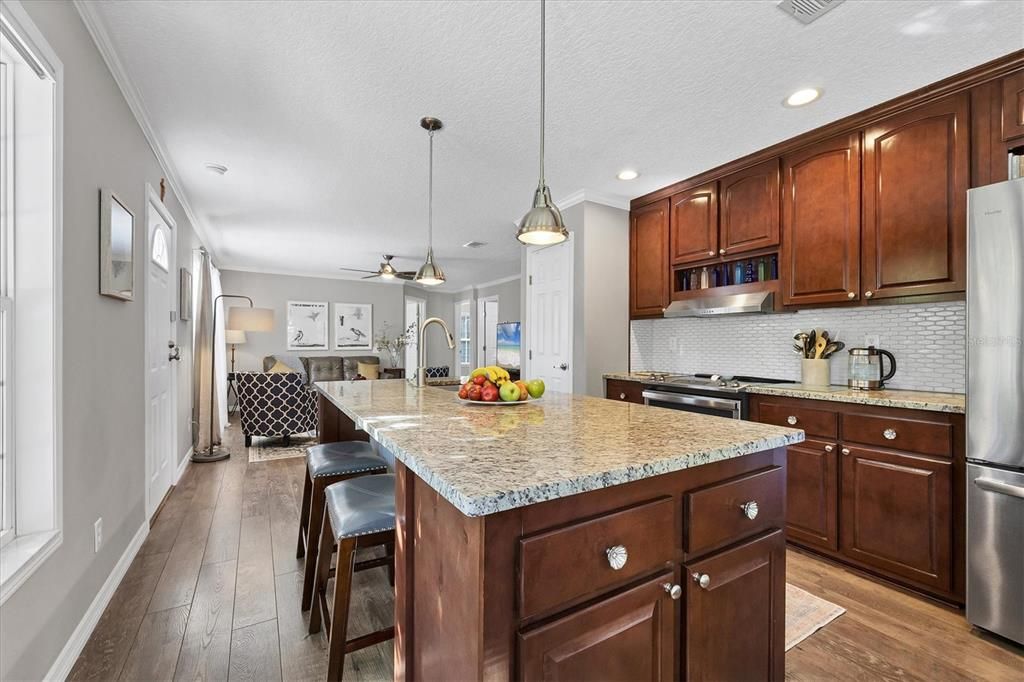 For Sale: $330,000 (3 beds, 2 baths, 1132 Square Feet)