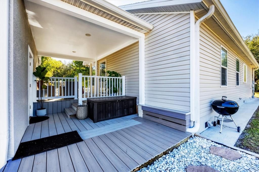 For Sale: $330,000 (3 beds, 2 baths, 1132 Square Feet)