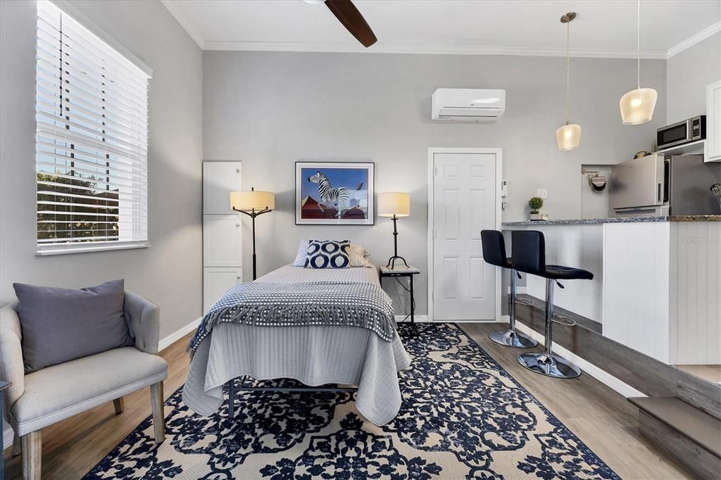 For Sale: $330,000 (3 beds, 2 baths, 1132 Square Feet)