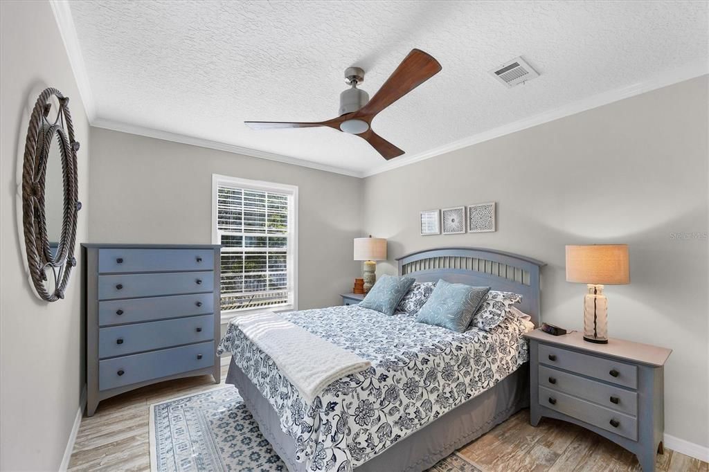 For Sale: $330,000 (3 beds, 2 baths, 1132 Square Feet)