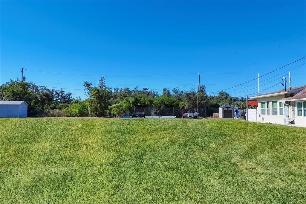 For Sale: $330,000 (3 beds, 2 baths, 1132 Square Feet)