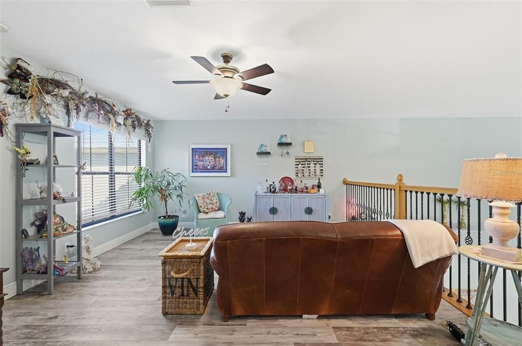 For Sale: $499,900 (3 beds, 3 baths, 2215 Square Feet)